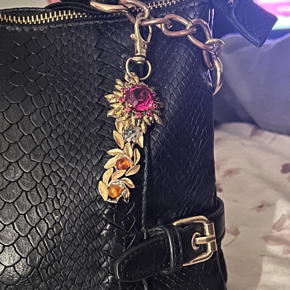 Purse fob very nice piece of vintage jewelry.